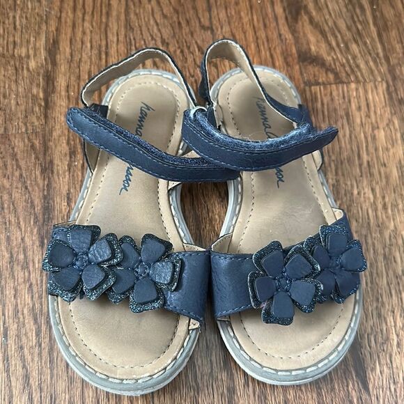 Hanna Andersson black sandals with Velcro strap. - Picture 1 of 5